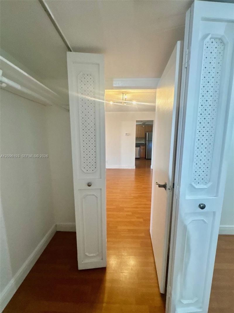 3475 N Country Club Dr , Unit 601, Aventura, FL 33180 Photo
