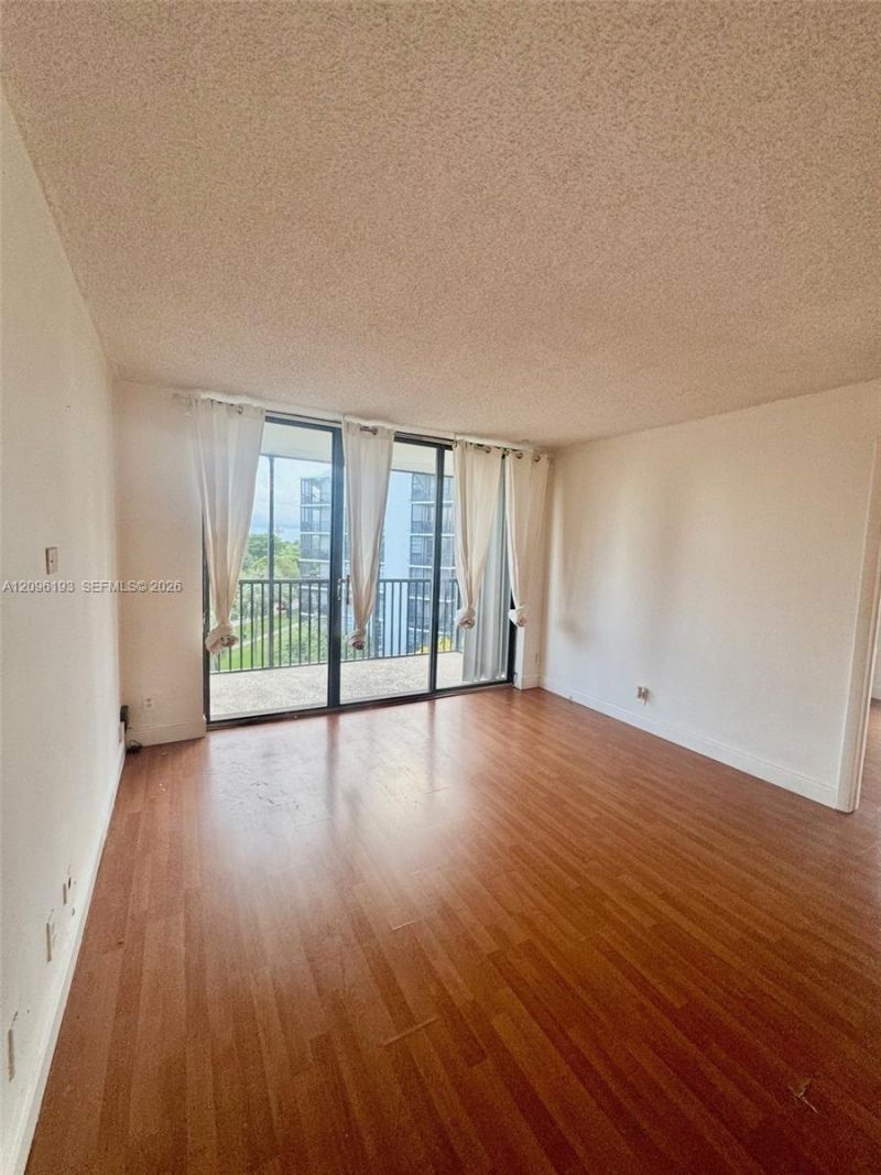 3475 N Country Club Dr , Unit 601, Aventura, FL 33180 Photo