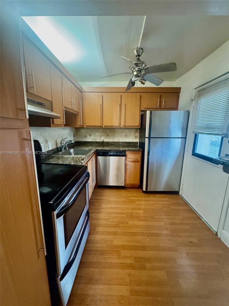 3475 N Country Club Dr , Unit 601, Aventura, FL 33180 Photo
