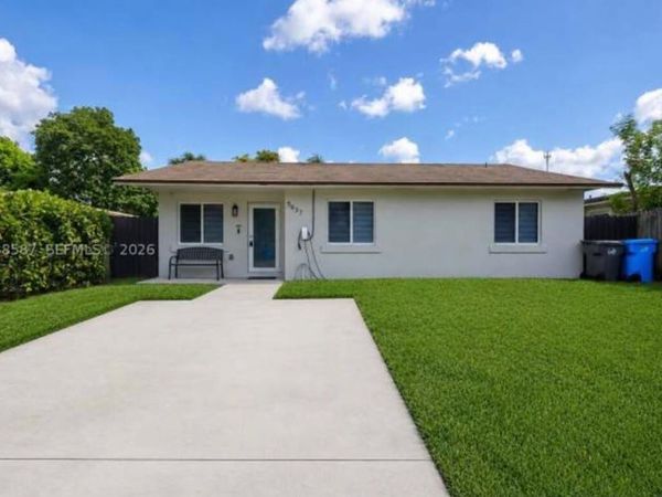 5637 SW 36TH, West Park, FL 33023