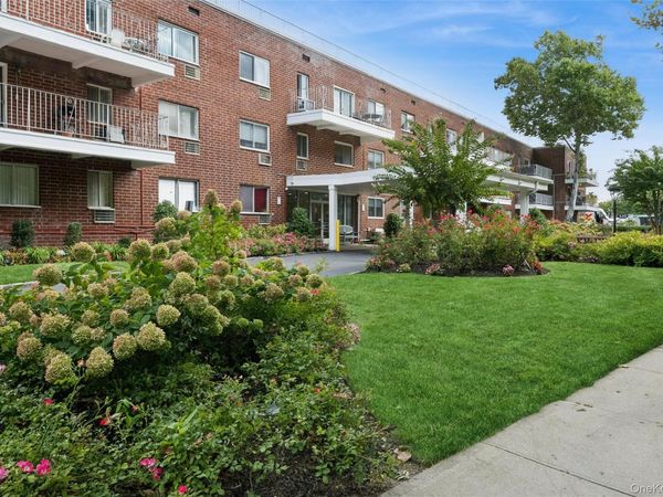 320 East Shore Road , Unit 30B, Great Neck, NY 11023