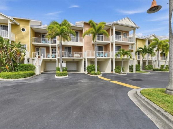 424 BAHIA BEACH BOULEVARD , RUSKIN, FL 33570