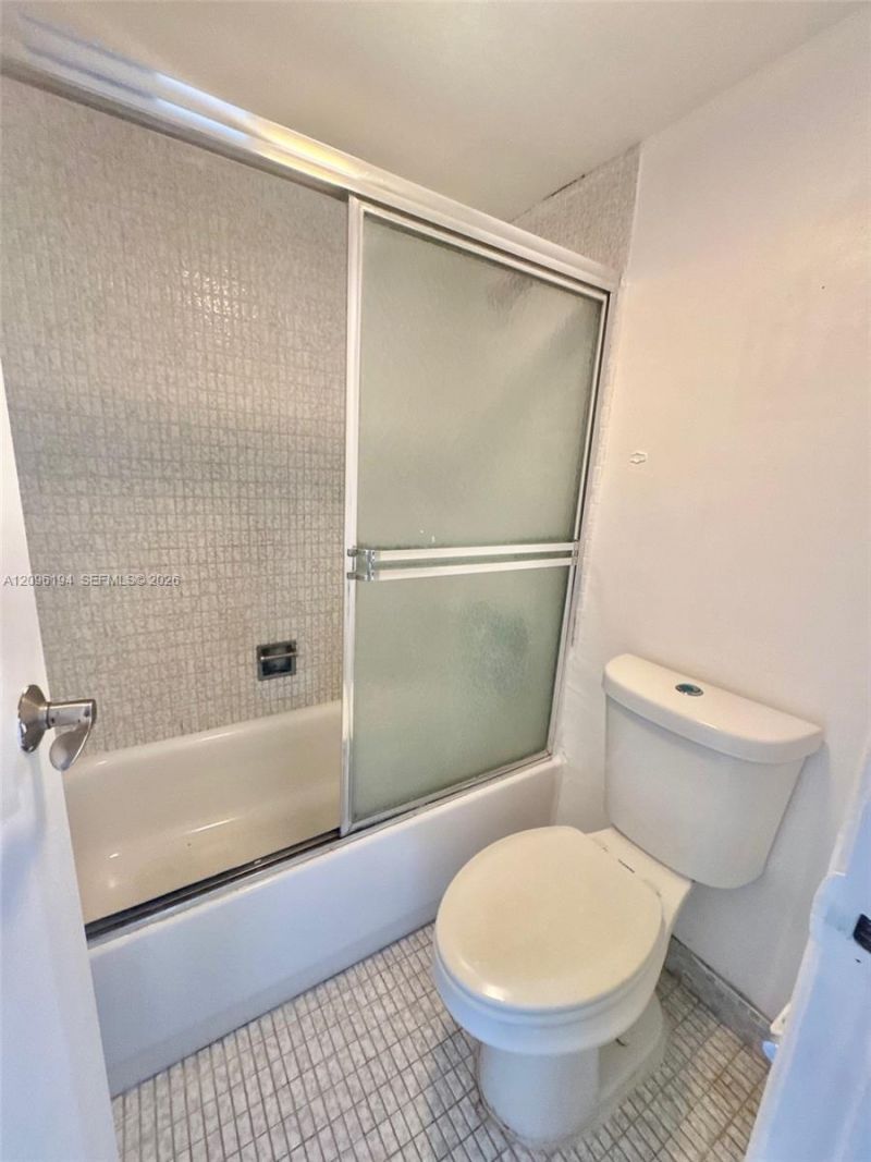 3475 N Country Club Dr , Unit 601, Aventura, FL 33180 Photo
