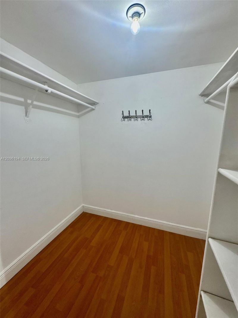 3475 N Country Club Dr , Unit 601, Aventura, FL 33180 Photo