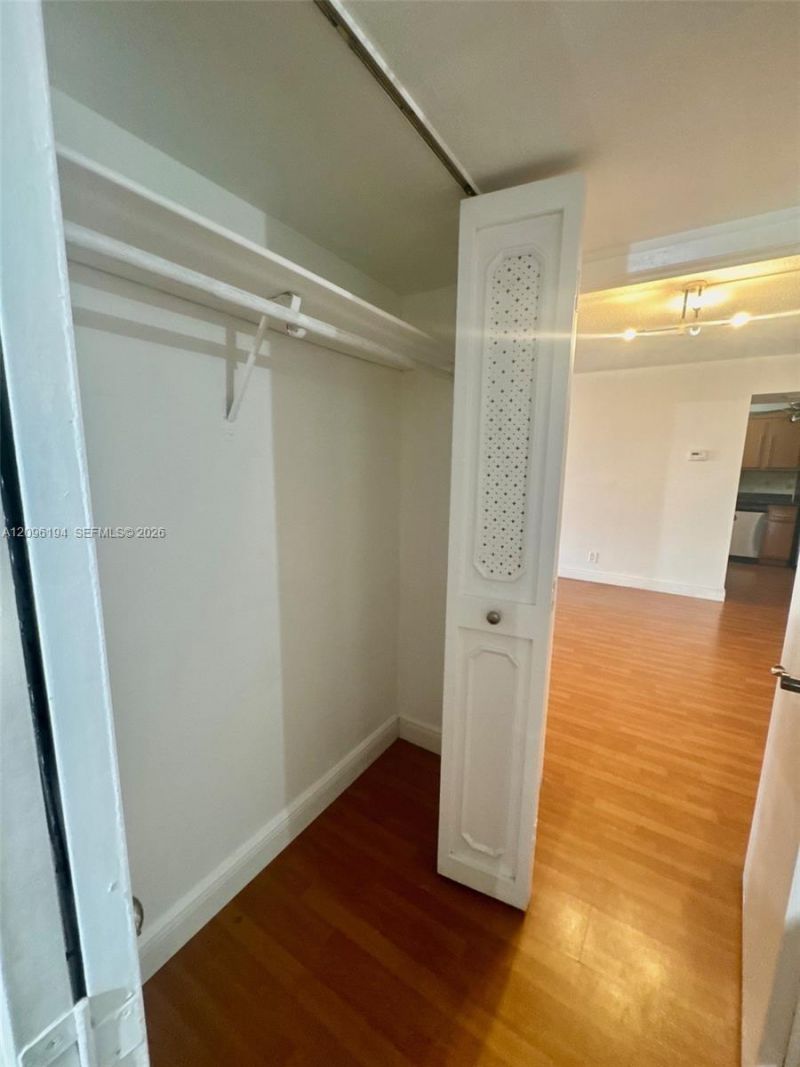 3475 N Country Club Dr , Unit 601, Aventura, FL 33180 Photo