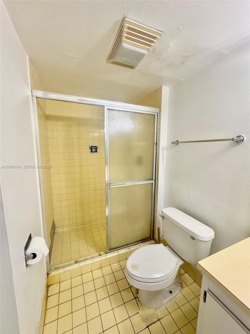 3475 N Country Club Dr , Unit 601, Aventura, FL 33180 Photo