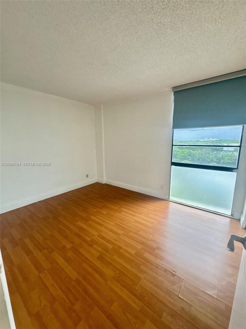 3475 N Country Club Dr , Unit 601, Aventura, FL 33180 Photo