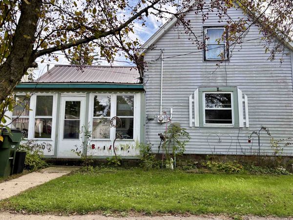 105 Bridge Street, Wonewoc, WI 53968