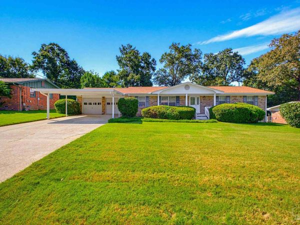 6213 Sarah Dr, Pensacola, FL 32503