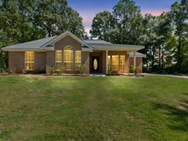 18450 Lakeview Drive, Citronelle, AL 36522