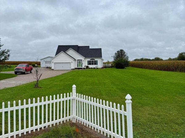 26433 Kingston Pike , Circleville, OH 43113