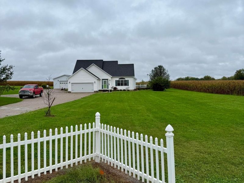 26433 Kingston Pike , Circleville, OH 43113 Photo 1