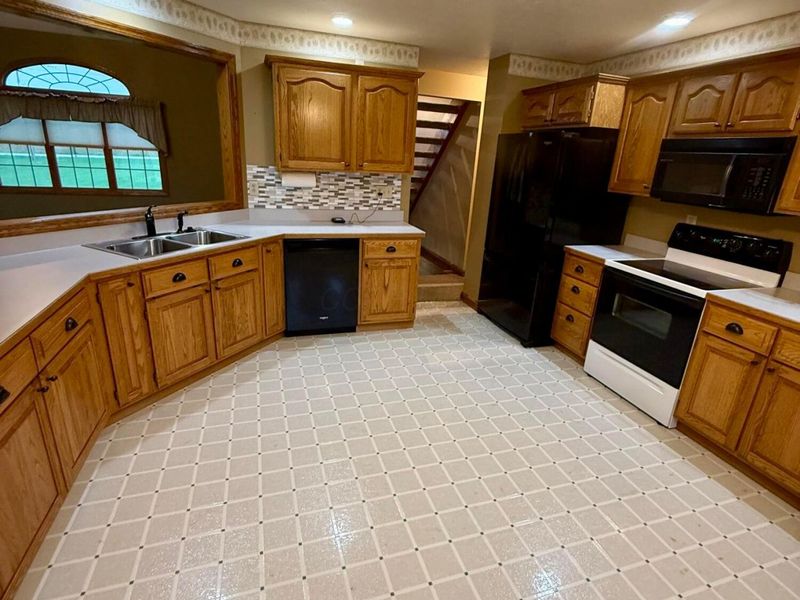 26433 Kingston Pike , Circleville, OH 43113 Photo 18