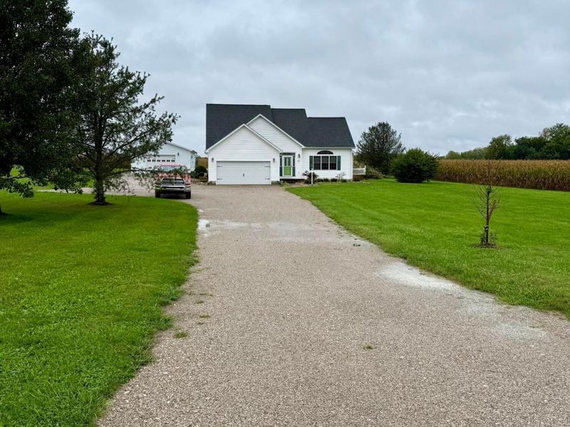 26433 Kingston Pike , Circleville, OH 43113 Photo 2