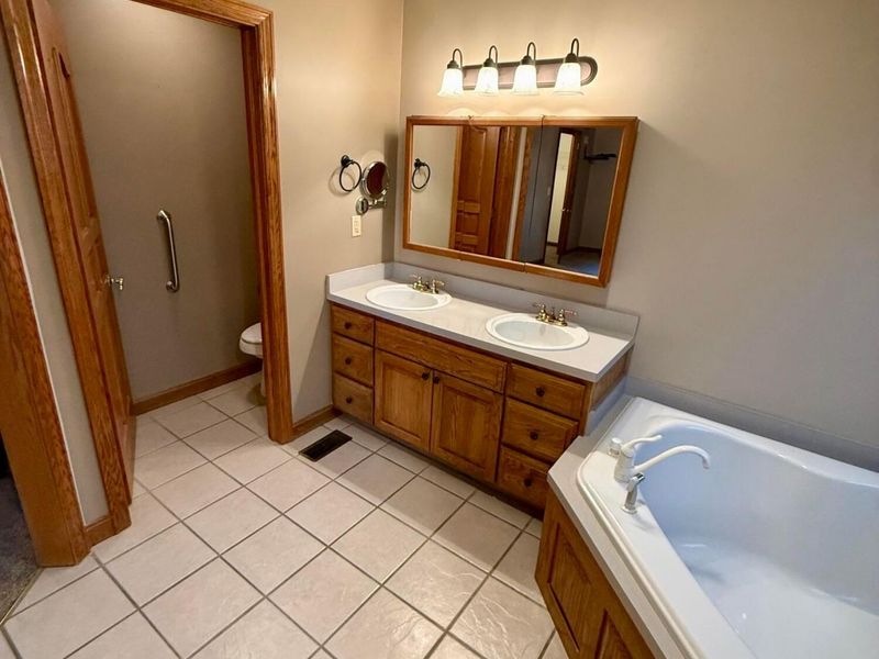 26433 Kingston Pike , Circleville, OH 43113 Photo 26