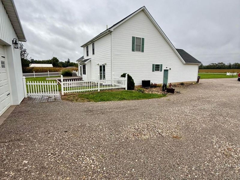 26433 Kingston Pike , Circleville, OH 43113 Photo 8