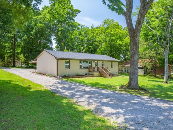 916 Battery Dr , Lewisburg, TN 37091
