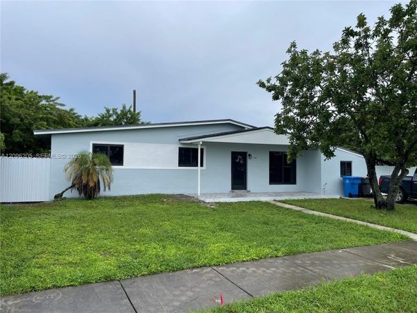 3720 SW 32nd St, Hollywood, FL 33023