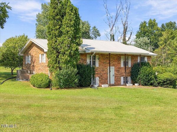 3220 Newport Highway, Greeneville, TN 37743