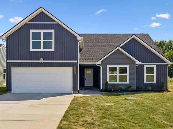 1290 Heflin St E, Cedar Hill, TN 37032