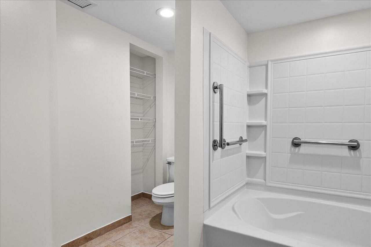 2560 S Ocean Boulevard, Palm Beach, FL 33480 Photo