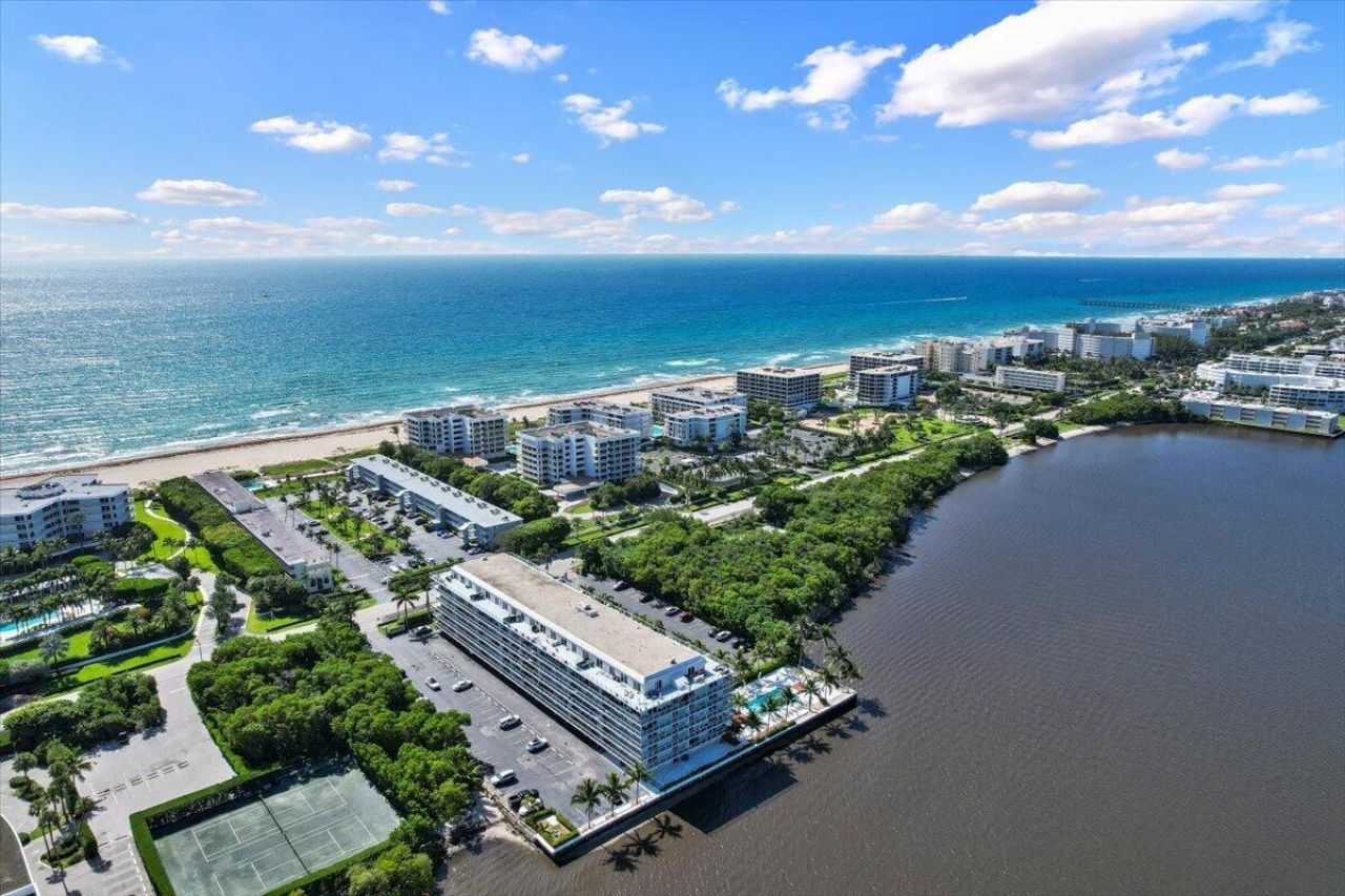2560 S Ocean Boulevard, Palm Beach, FL 33480 Photo