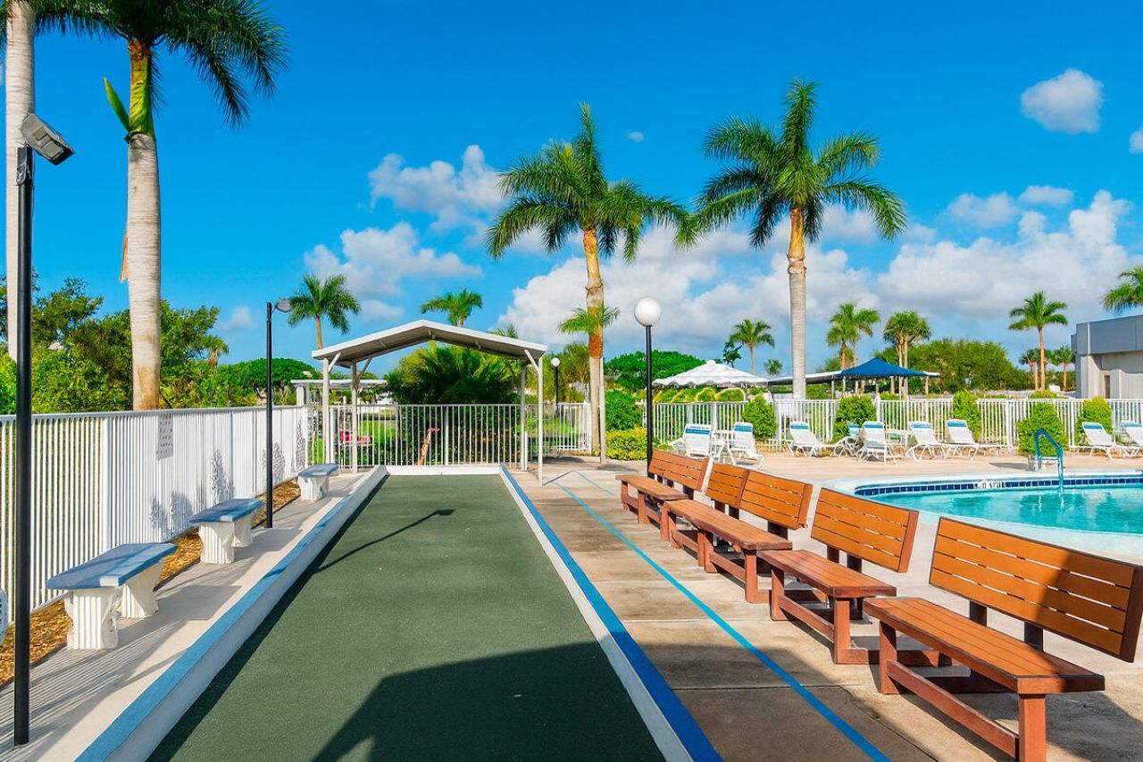 2956 Crosley Drive E, Unit C, West Palm Beach, FL 33415 Photo