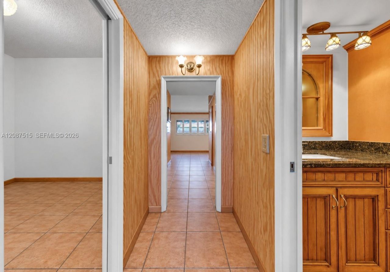 3050 NE 48th Ct, Unit 405, Lighthouse Point, FL 33064 Photo
