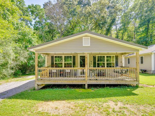 922 Old Lower Mill Road, Hixson, TN 37343