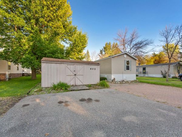 605 E Shakespeare Avenue E, Mankato, MN 56001