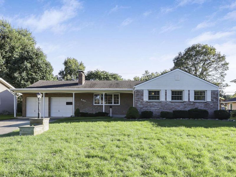 445 Ridgedale Drive N, Worthington, OH 43085 Photo 2