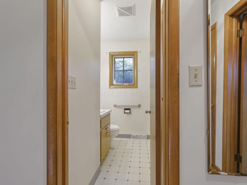 445 Ridgedale Drive N, Worthington, OH 43085 Photo 34