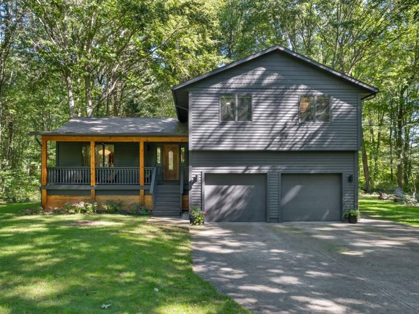 12890 Woodhaven Drive, Grand Haven, MI 49417