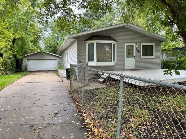 806 31st Street N, Fargo, ND 58102