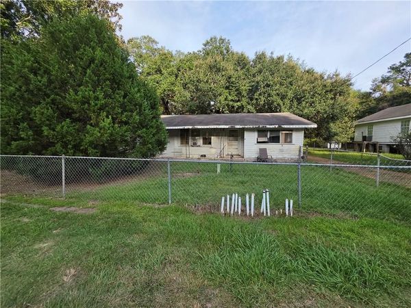 13895 Harding Avenue, Bayou La Batre, AL 36509