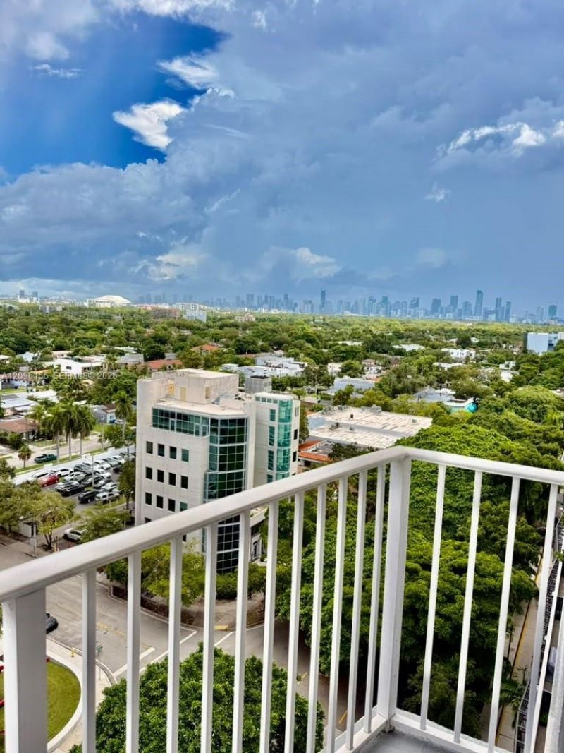 3180 SW 22nd Ter, Unit 1208, Miami, FL 33145 Photo