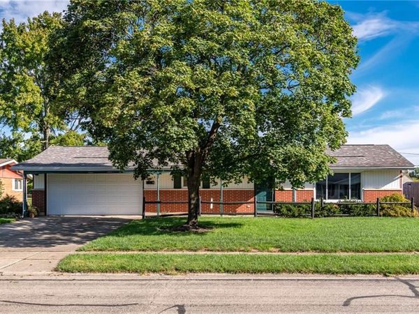 1021 Cottage Court Drive, Fairborn, OH 45324