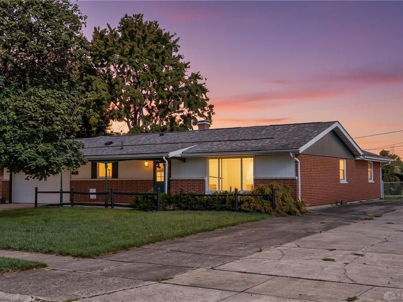 1021 Cottage Court Drive, Fairborn, OH 45324 Photo 3