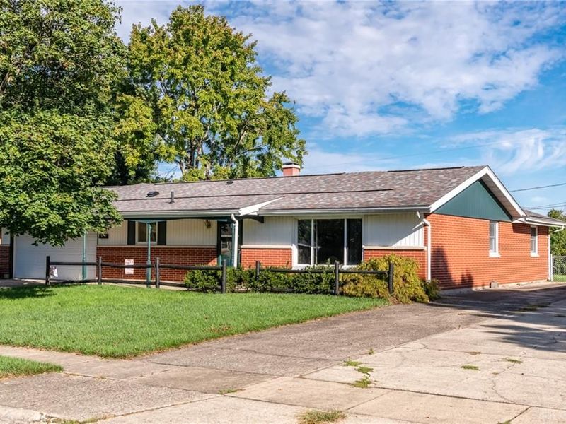 1021 Cottage Court Drive, Fairborn, OH 45324 Photo 4
