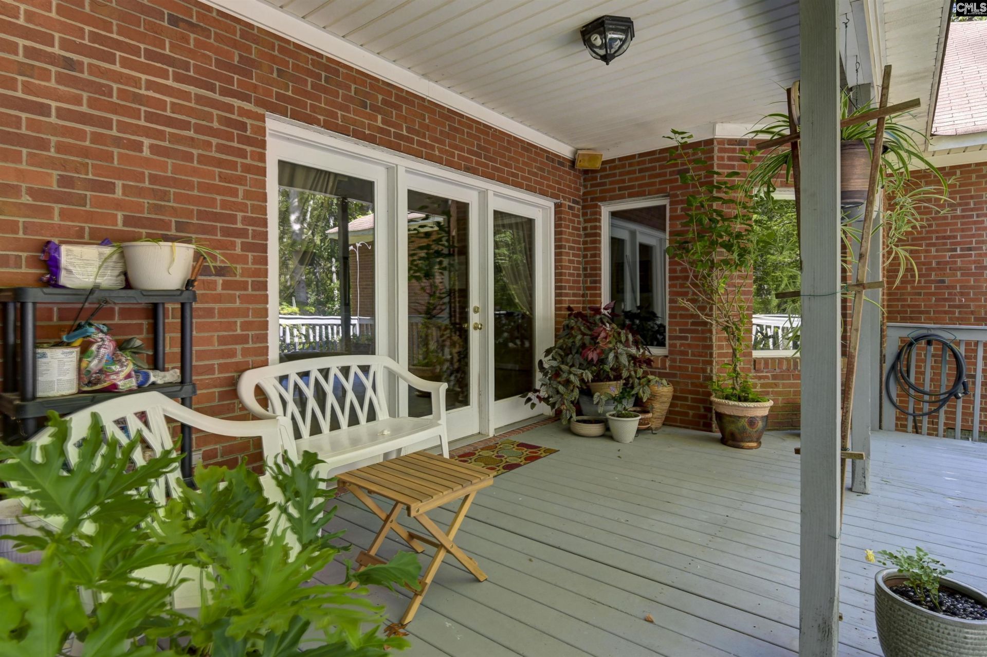 1009 Shadywood Lane Photo 11