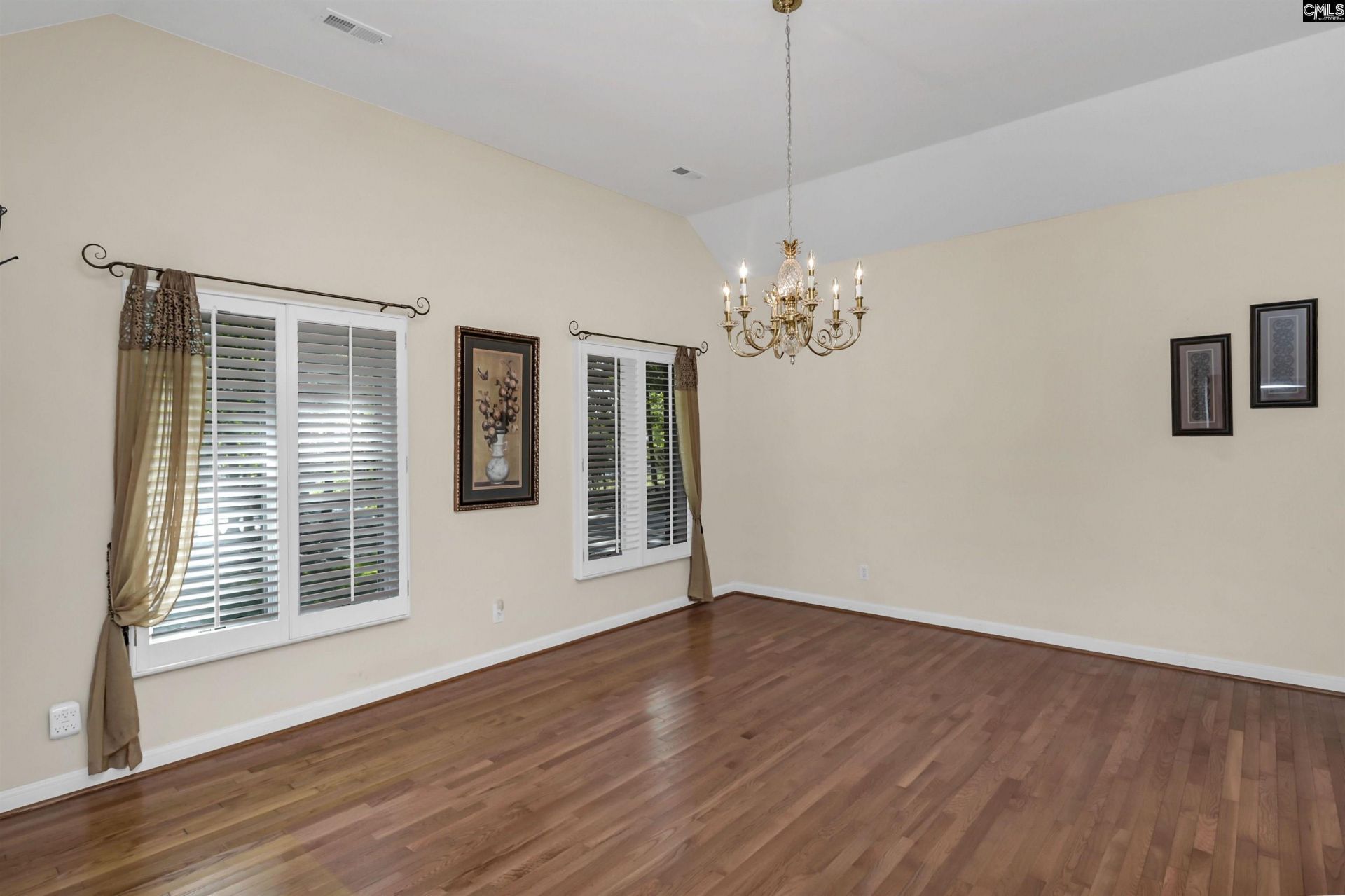 1009 Shadywood Lane Photo 20