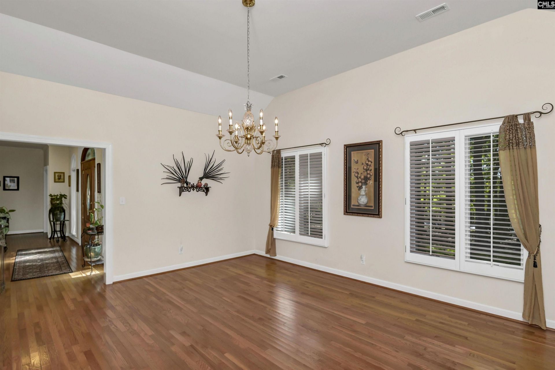 1009 Shadywood Lane Photo 22