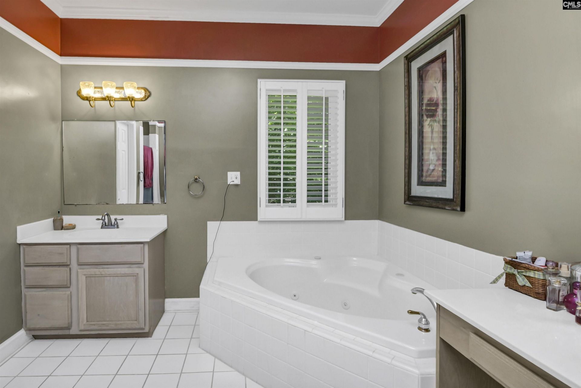 1009 Shadywood Lane Photo 48