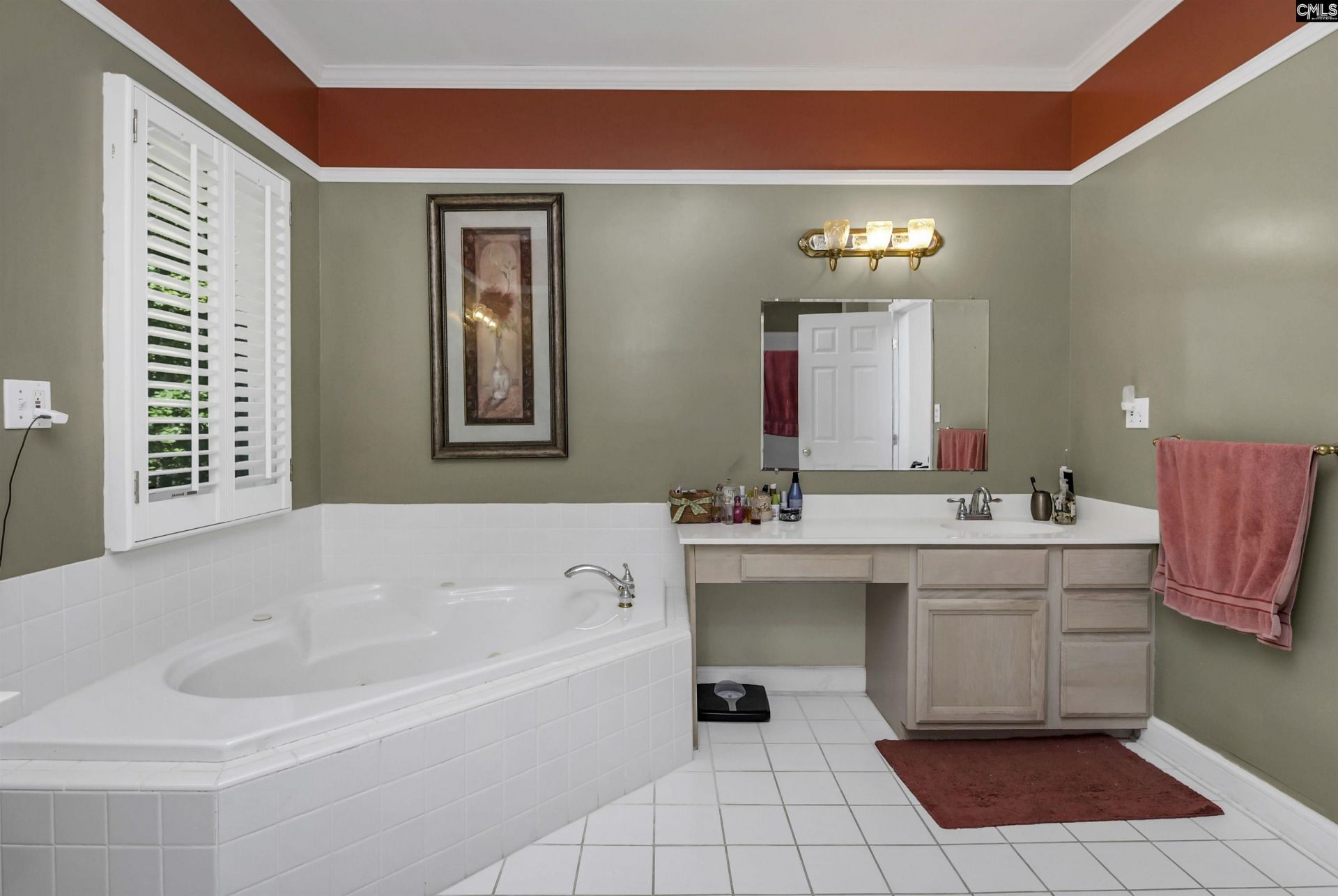 1009 Shadywood Lane Photo 49