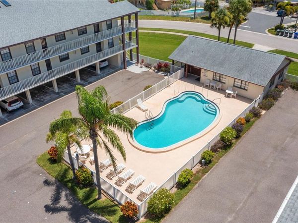 340 CAUSEWAY BOULEVARD , Unit 104, DUNEDIN, FL 34698