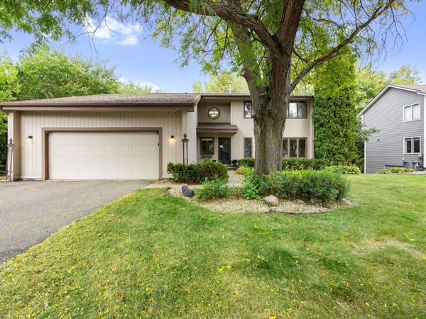 15588 Canyon Ridge , Eden Prairie, MN 55347