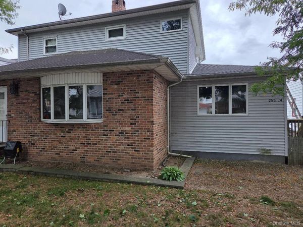 255-24 Drive Drive , Rosedale, NY 11422