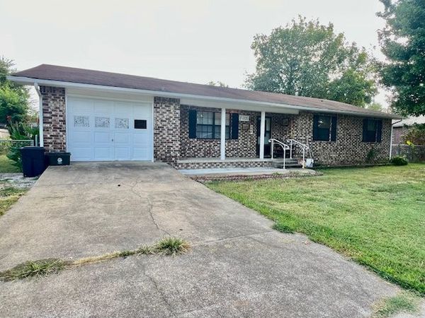 205 W 5th Street , Green Forest, AR 72638