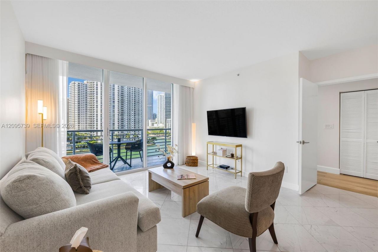 325 S Biscayne Blvd, Unit 1019, Miami, FL 33131 Photo
