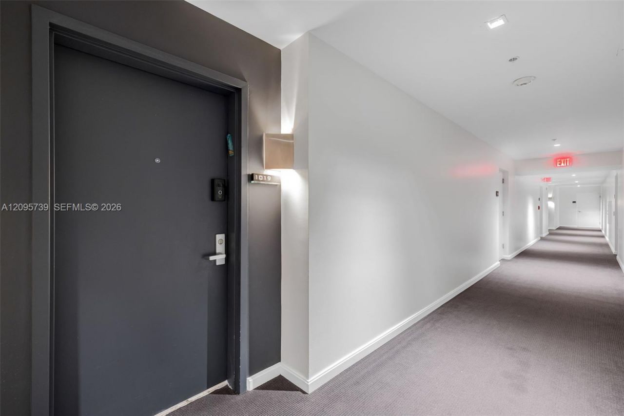 325 S Biscayne Blvd, Unit 1019, Miami, FL 33131 Photo
